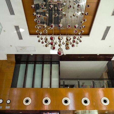 Treehouse Queens Pearl Otel Gurgaon Dış mekan fotoğraf